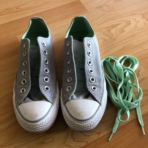 Grey converse shoes green laces